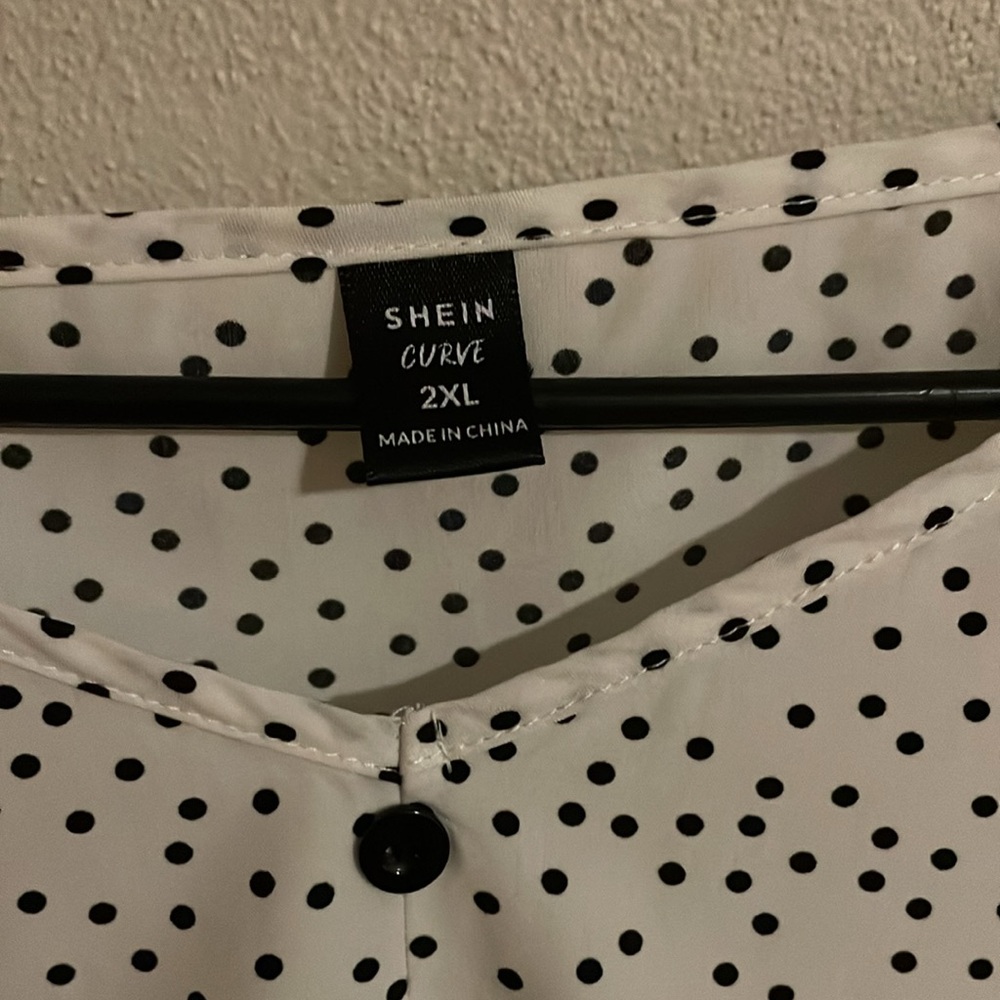 SHEIN - Picture 2 of 2